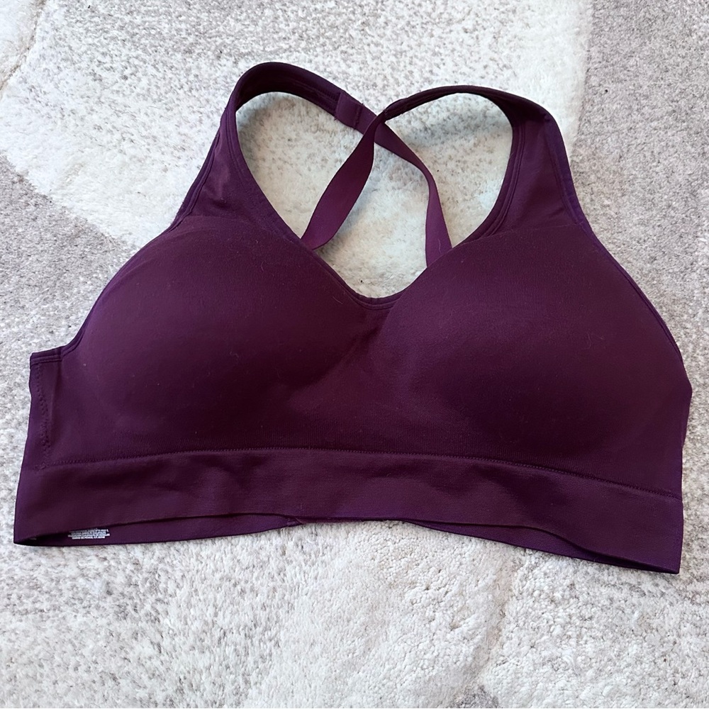 Mae bra burgundy wine soft shell crisscross convertible size large molded cup
